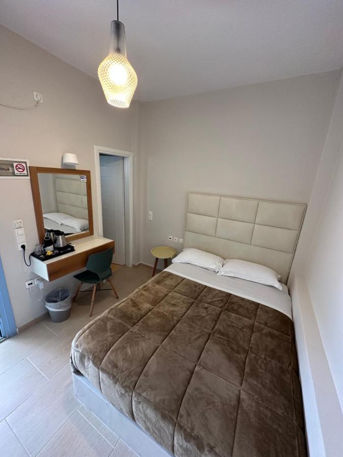 Villa Roussa City Center Fira  Bagian luar foto