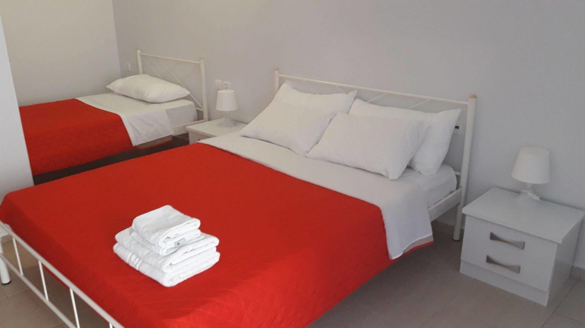 Villa Roussa City Center Fira  Bagian luar foto