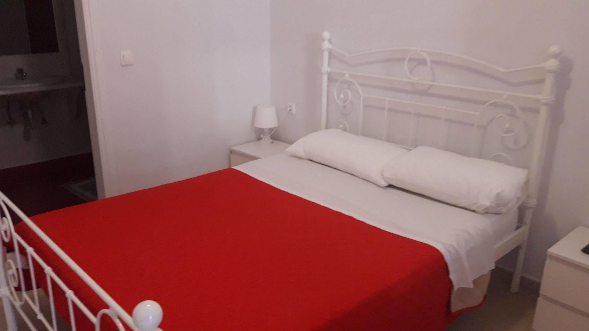 Villa Roussa City Center Fira  Bagian luar foto